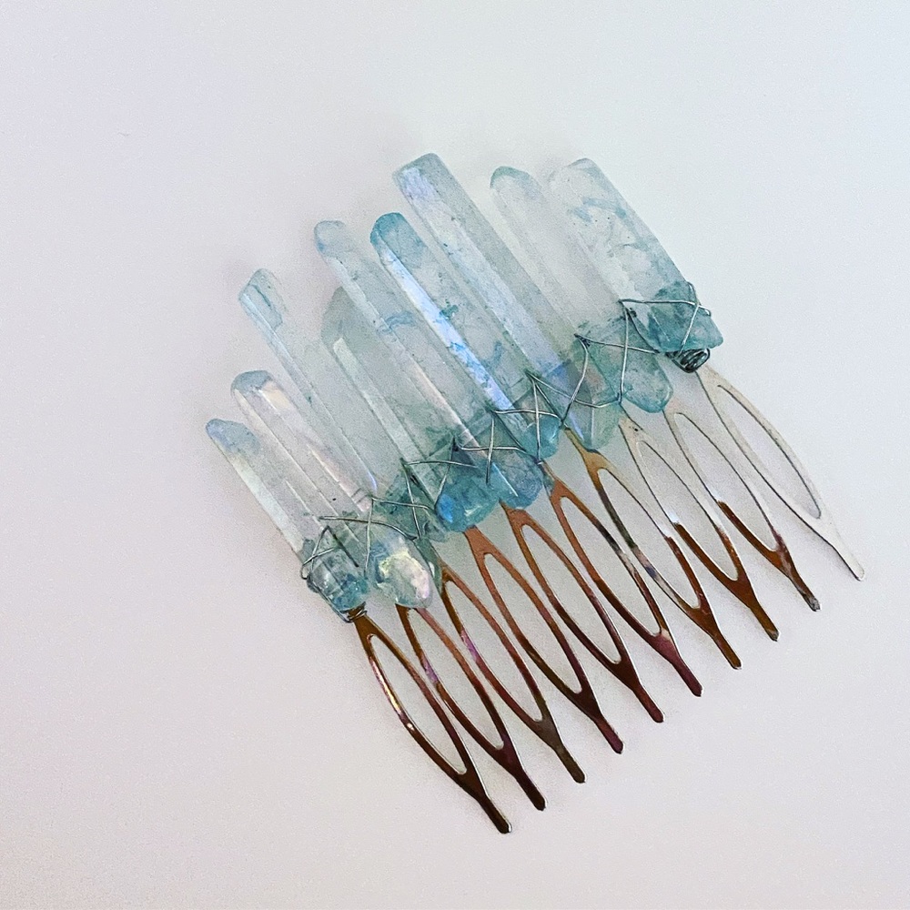 Light Blue Rainbow Aura Haircomb